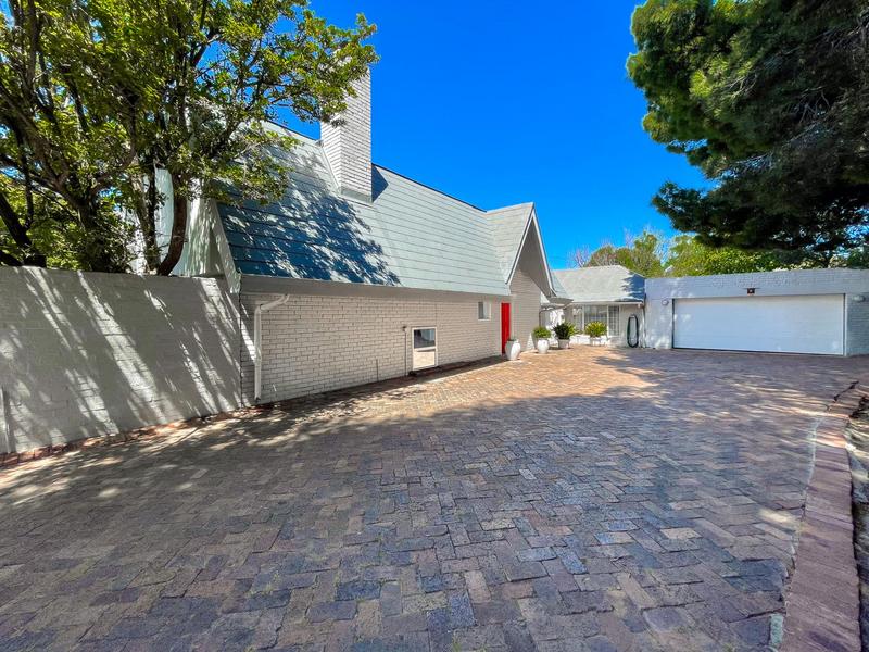 5 Bedroom Property for Sale in Hout Bay Western Cape
